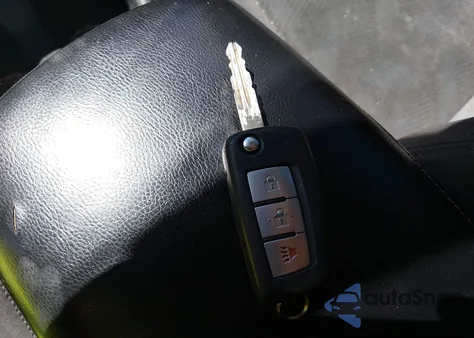 2016 Nissan Rogue S z USA, uszkodzony, nr VIN KNMAT2MT5GP597045